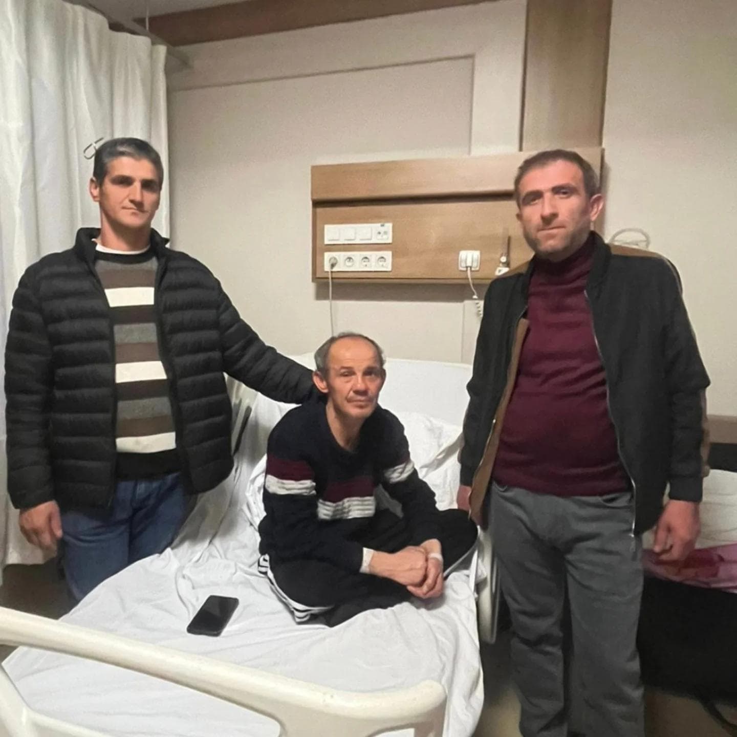 Arif İkiz'e Hastane Ziyareti